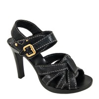 Chloe 8048